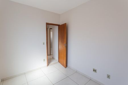 Quarto 2 de apartamento para alugar com 2 quartos, 45m² em Santa Cruz, Belo Horizonte