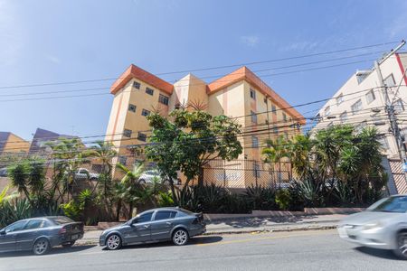 Apartamento para alugar com 45m², 2 quartos e 1 vaga Apartamento para alugar com 45m², 2 quartos e 1 vagaFachada