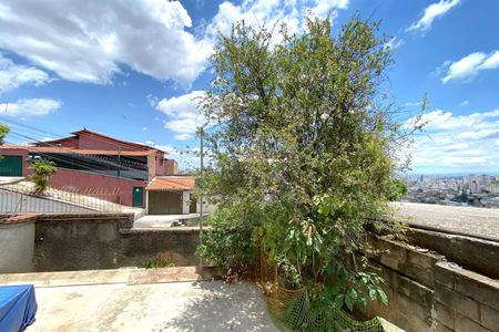 Vista do Quarto 1 de casa para alugar com 2 quartos, 129m² em Concórdia, Belo Horizonte