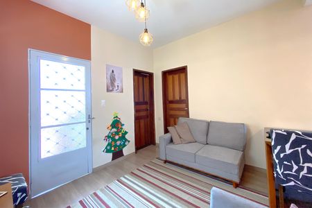 Sala de casa para alugar com 2 quartos, 129m² em Concórdia, Belo Horizonte