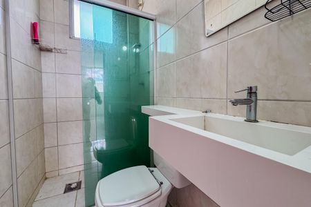 Banheiro de apartamento à venda com 2 quartos, 51m² em São Francisco, Belo Horizonte