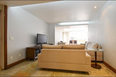 Sala de TV de apartamento para alugar com 3 quartos, 190m² em Lourdes, Belo Horizonte