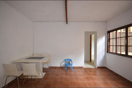 Sala de casa para alugar com 2 quartos, 45m² em Jardim Sulacap, Rio de Janeiro