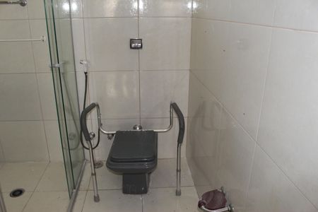 Banheiro da Suíte de apartamento à venda com 1 quarto, 143m² em Vila Buarque, São Paulo