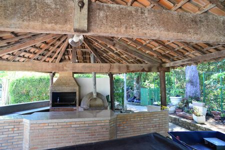 Casa de condomínio para alugar com 180m², 4 quartos e 3 vagas Casa de condomínio para alugar com 180m², 4 quartos e 3 vagasÁrea Comum - Churrasqueira