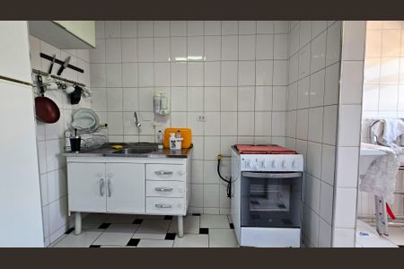 Cozinha de apartamento à venda com 2 quartos, 64m² em Santo Amaro, São Paulo