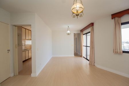 Sala de apartamento para alugar com 3 quartos, 93m² em Vila Albertina, São Paulo