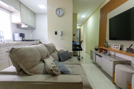 Sala de apartamento para alugar com 2 quartos, 40m² em Jardim Arize, São Paulo