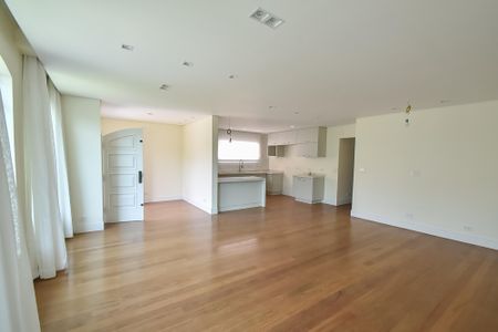 Sala de casa para alugar com 5 quartos, 330m² em Jardim da Gloria, São Paulo