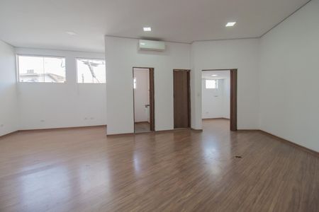 Casa para alugar com 3 quartos, 367m² em Vila Nossa Senhora das Vitorias, Mauá