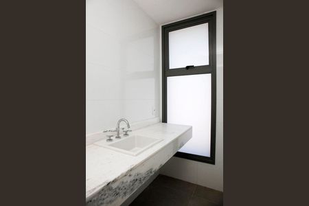 Banheiro 1 Quarto Suíte de kitnet/studio à venda com 1 quarto, 72m² em Centro Histórico, Porto Alegre