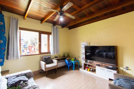 Casa à venda com 3 quartos, 280m² em Niterói, Canoas