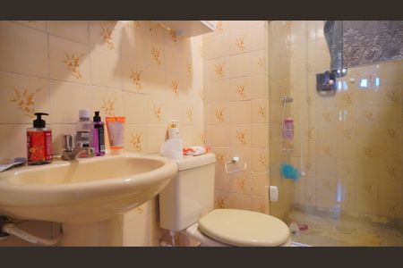 Banheiro  de kitnet/studio à venda com 1 quarto, 32m² em Menino Deus, Porto Alegre