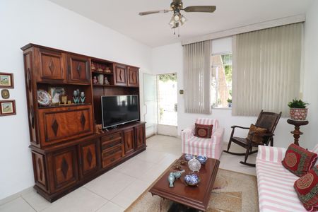 Sala de casa à venda com 4 quartos, 400m² em Moneró, Rio de Janeiro