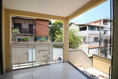 Varanda de casa de condomínio para alugar com 3 quartos, 130m² em Pechincha, Rio de Janeiro