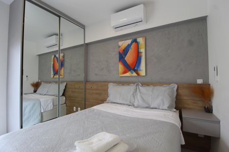 Sala/Quarto de kitnet/studio à venda com 1 quarto, 25m² em Indianópolis, São Paulo