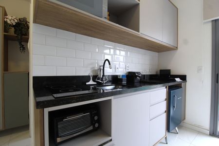 Cozinha de kitnet/studio à venda com 1 quarto, 25m² em Indianópolis, São Paulo