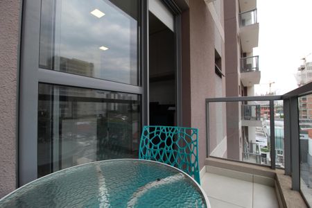 Varanda de kitnet/studio à venda com 1 quarto, 25m² em Indianópolis, São Paulo
