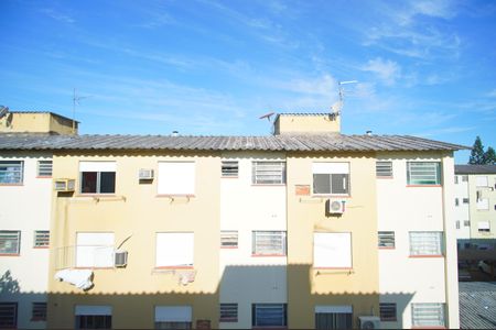 vista da sala  de apartamento para alugar com 2 quartos, 41m² em Canudos, Novo Hamburgo