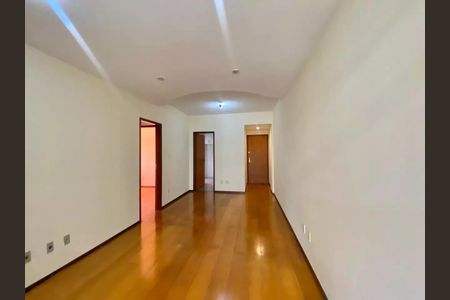 Sala de apartamento para alugar com 3 quartos, 105m² em Buritis, Belo Horizonte