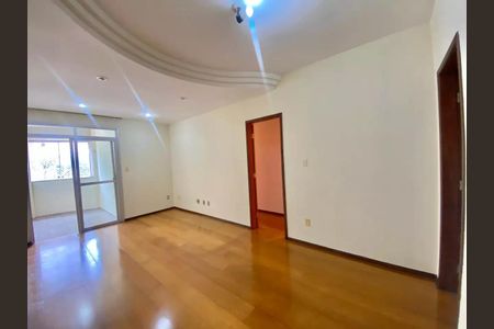 Sala de apartamento para alugar com 3 quartos, 105m² em Buritis, Belo Horizonte