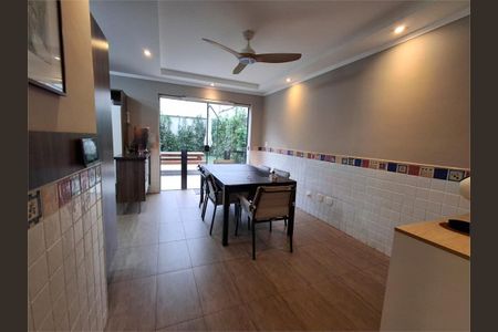 Casa à venda com 3 quartos, 249m² em Campo Belo, São Paulo