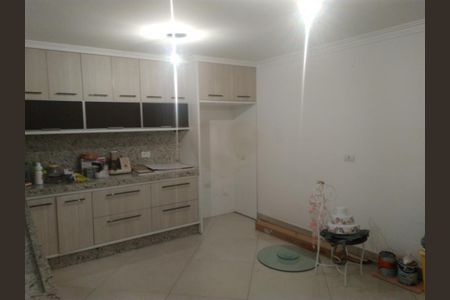 Casa à venda com 3 quartos, 200m² em Jardim Maristela, São Paulo