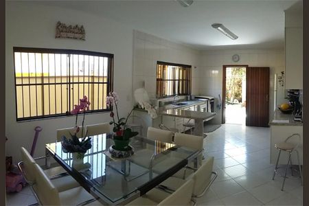 Casa à venda com 3 quartos, 235m² em Nossa Senhora do O, São Paulo