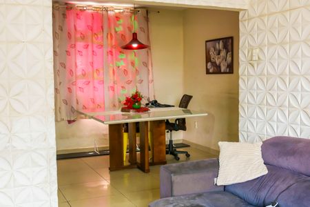 Sala de apartamento à venda com 2 quartos, 91m² em Pilares, Rio de Janeiro