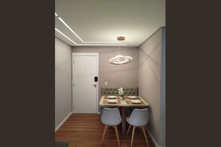 Sala de apartamento à venda com 2 quartos, 49m² em Vila Yolanda, Osasco