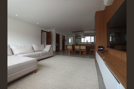 Casa à venda com 3 quartos, 200m² em Parque Sao Domingos, São Paulo