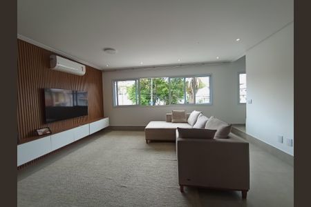 Casa à venda com 3 quartos, 200m² em Parque Sao Domingos, São Paulo