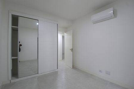 Quarto 1 de apartamento para alugar com 3 quartos, 127m² em Moema, São Paulo