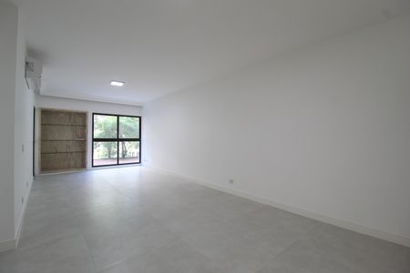 Sala de apartamento para alugar com 3 quartos, 127m² em Moema, São Paulo