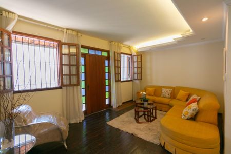 Casa à venda com 3 quartos, 315m² em Itapoã, Belo Horizonte