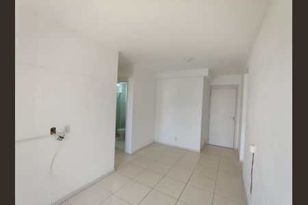 Sala de apartamento para alugar com 2 quartos, 62m² em Vargem Grande, Rio de Janeiro