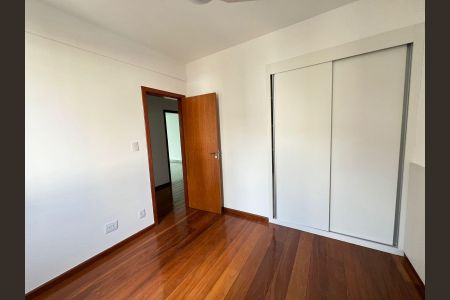 Quarto de apartamento para alugar com 4 quartos, 130m² em União, Belo Horizonte