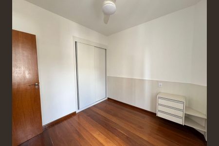 Sala de apartamento para alugar com 4 quartos, 130m² em União, Belo Horizonte