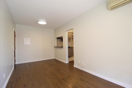 Sala de apartamento para alugar com 1 quarto, 41m² em Indianópolis, São Paulo