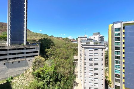 Vista da Sala de apartamento à venda com 2 quartos, 80m² em Sion, Belo Horizonte