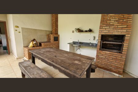 Casa de condomínio à venda com 190m², 4 quartos e 1 vaga