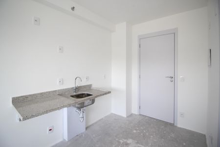 Cozinha de kitnet/studio à venda com 1 quarto, 25m² em Indianópolis, São Paulo