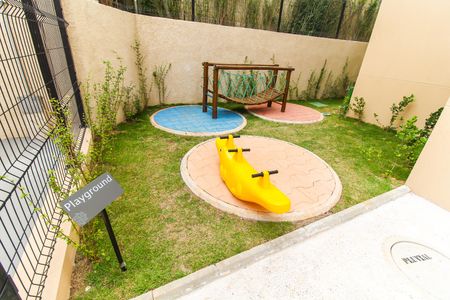Apartamento para alugar com 32m², 2 quartos e sem vaga Apartamento para alugar com 32m², 2 quartos e sem vagaÁrea comum - Playground