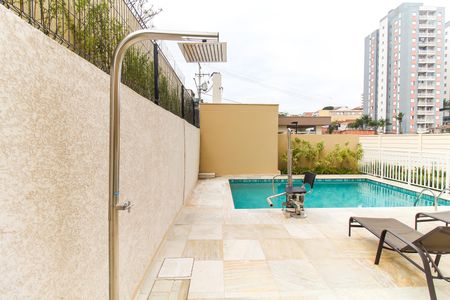 Apartamento para alugar com 32m², 2 quartos e sem vaga Apartamento para alugar com 32m², 2 quartos e sem vagaÁrea comum - Piscina