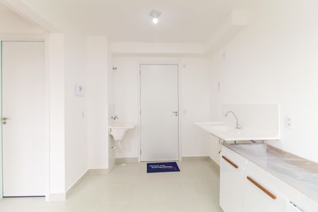 Apartamento para alugar com 32m², 2 quartos e sem vaga Apartamento para alugar com 32m², 2 quartos e sem vagaSala/Cozinha