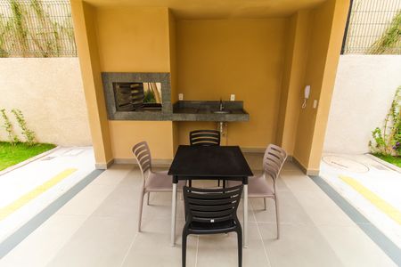 Apartamento para alugar com 32m², 2 quartos e sem vaga Apartamento para alugar com 32m², 2 quartos e sem vagaÁrea comum - Churrasqueira