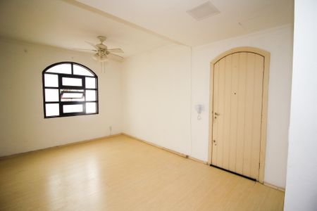 Sala de casa de condomínio à venda com 3 quartos, 116m² em Tristeza, Porto Alegre