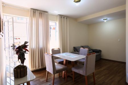 Sala de apartamento à venda com 3 quartos, 71m² em Ana Lúcia, Belo Horizonte