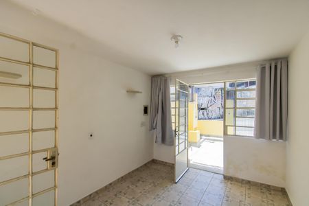 Entrada de casa para alugar com 2 quartos, 160m² em Vila Costa Melo, São Paulo