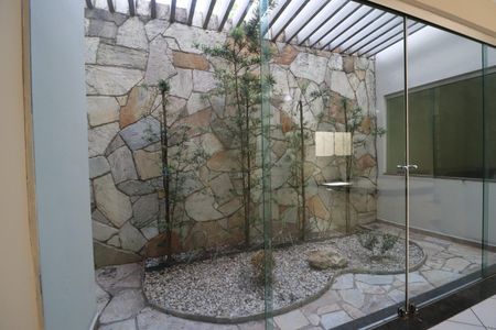 Jardim de Inverno de casa para alugar com 4 quartos, 219m² em Vigilato Pereira, Uberlândia